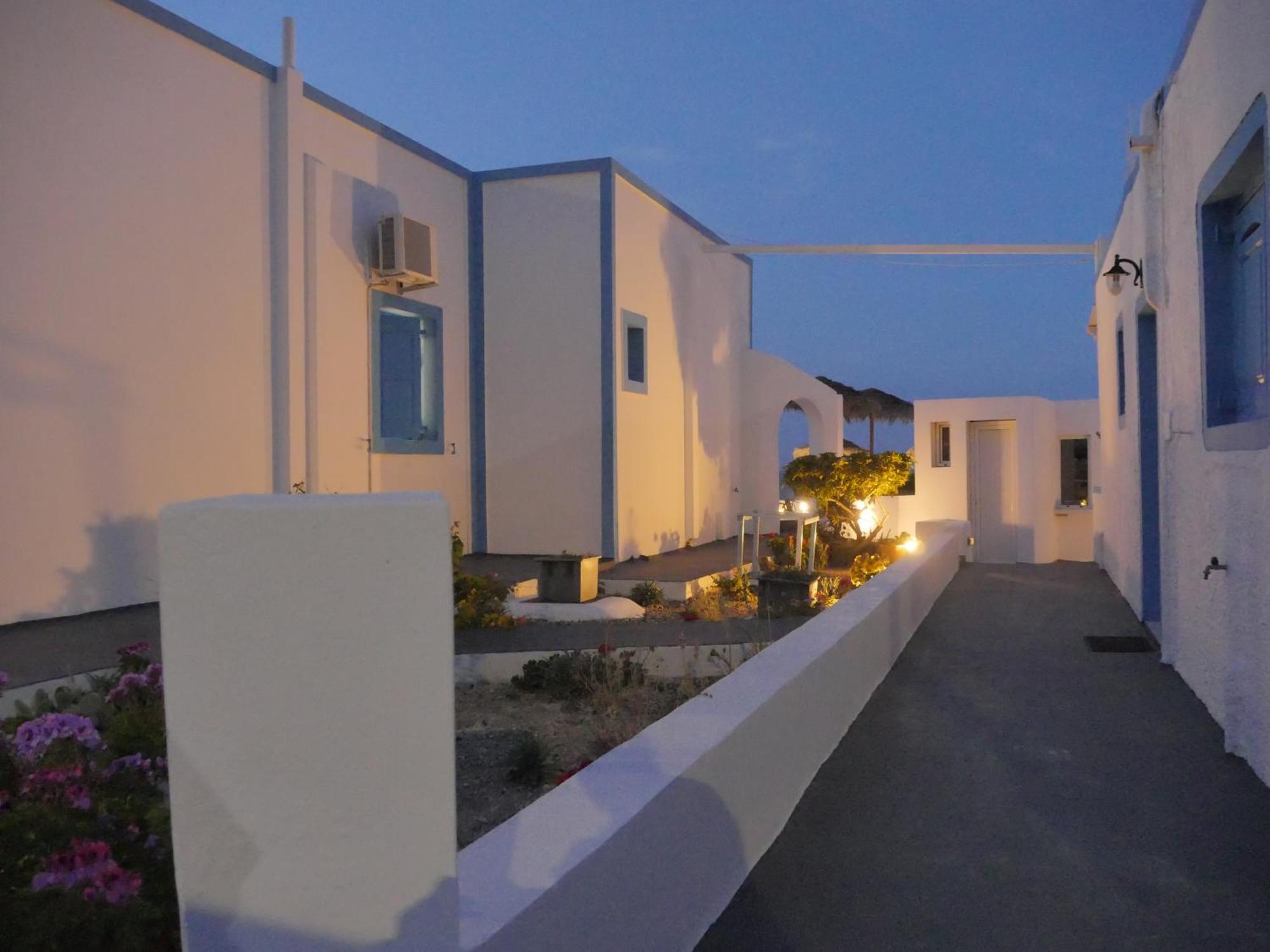Ancient Thera Apartments Kamári 외부 사진